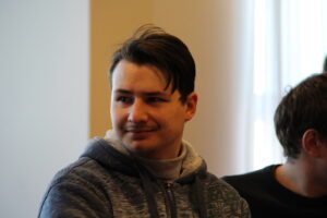 студент