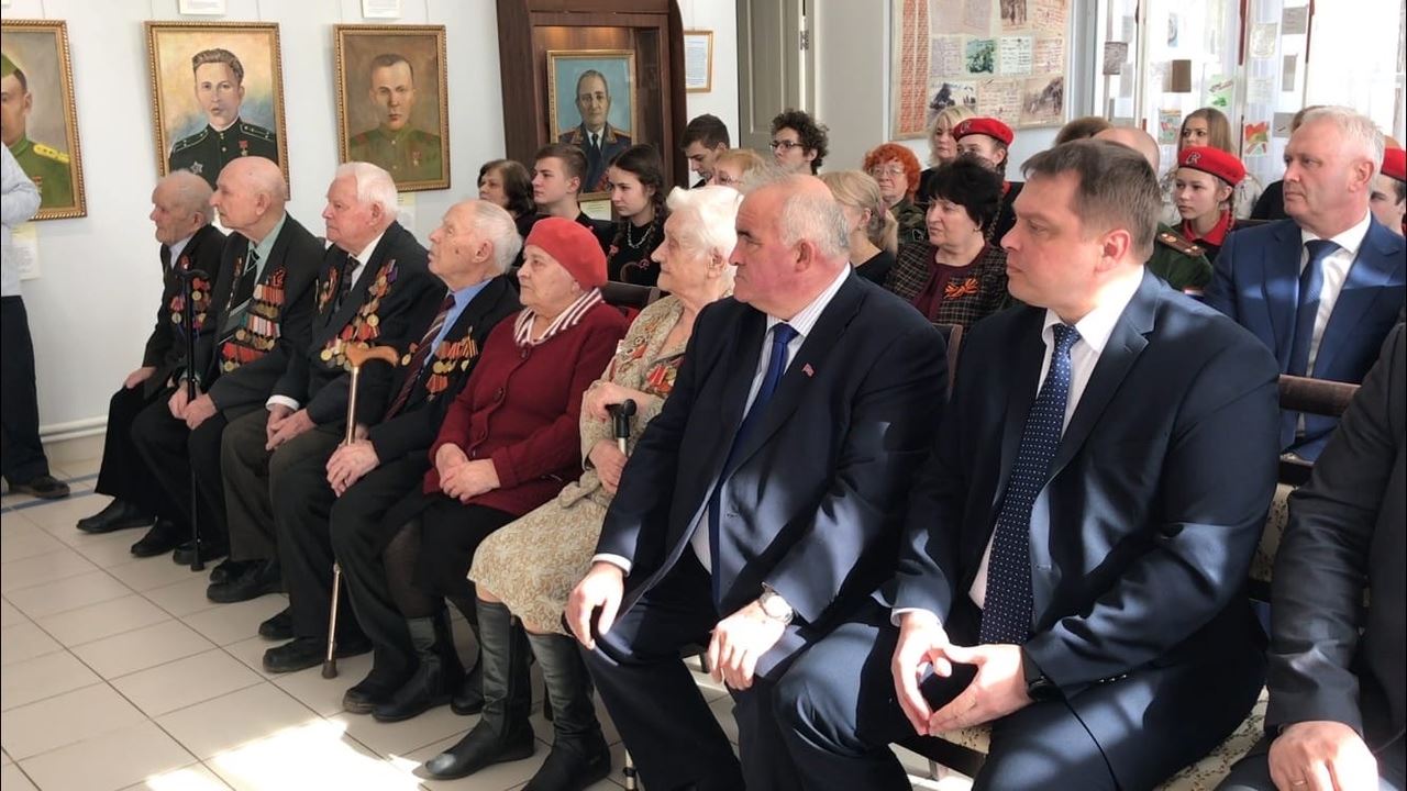 Депутат-единоросс мог заразить коронавирусом губернатора и ветеранов войны