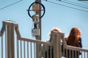 Дорожная камера на мосту в Костроме